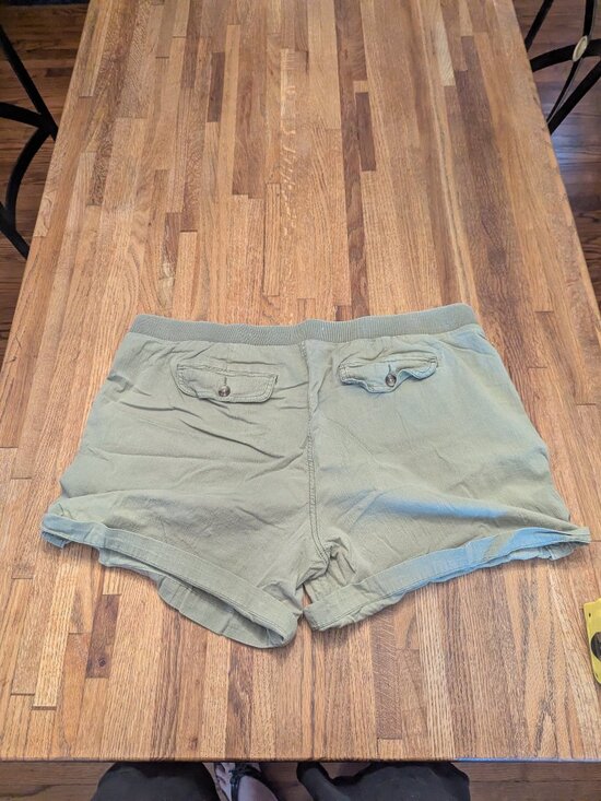 Sonoma 1X Army Green Cuffed w/ Button Elastic Waist Shorts - Picture 7 of 8